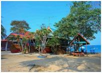 KohSichang Rimtalay Resort : เกาะสีชังริมทะเล รีสอร์ท