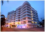 ç շ ѷ : Amari Nova Suites Pattaya Hotel